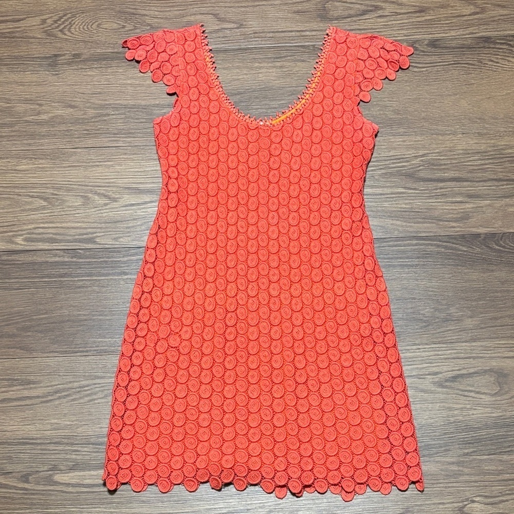 Yoana Baraschi Coral Orange Lace Appliqué Shift Dress Sz 8Textured Scalloped Hem
